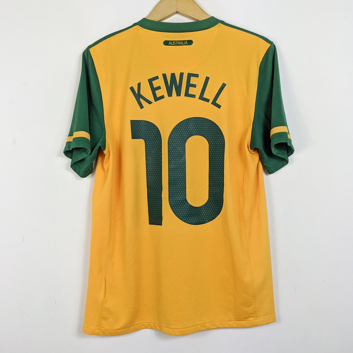 Original Australia 2010/11 Home - Kewell #10 Size M