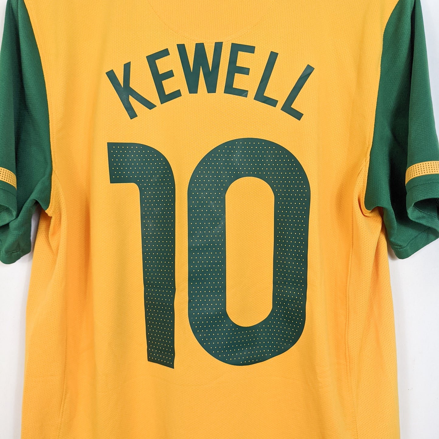 Original Australia 2010/11 Home - Kewell #10 Size M