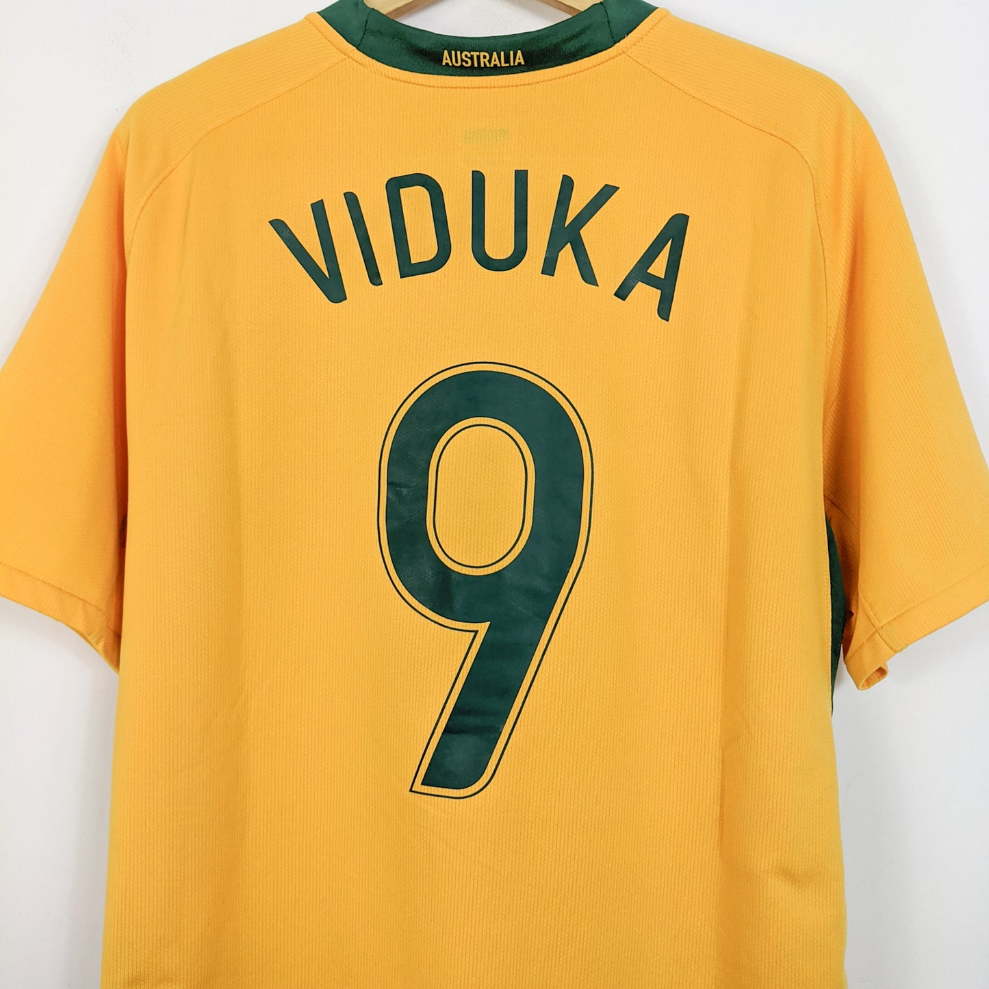 Original Australia 2008/10 Home - Viduka #9 Size L (Wrong Nameset)
