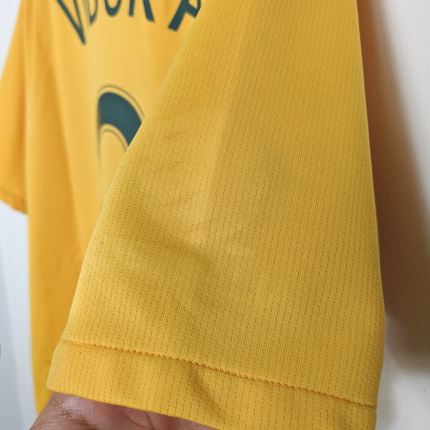 Original Australia 2008/10 Home - Viduka #9 Size L (Wrong Nameset)
