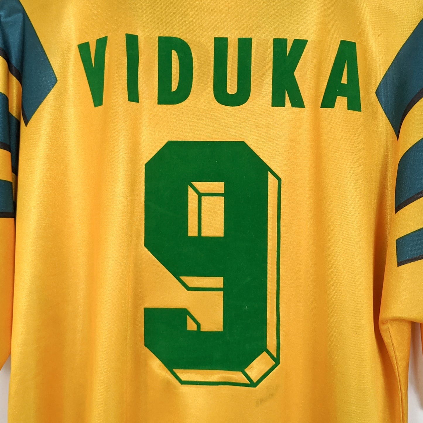 Original Australia 1996 Home - VIduka #9 Size L (Template)
