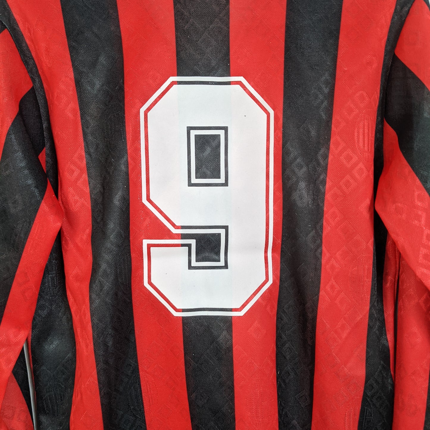Original AC Milan 1989/90 Home - Van Basten #9 Size M (Long Sleeve) (Player Issue)