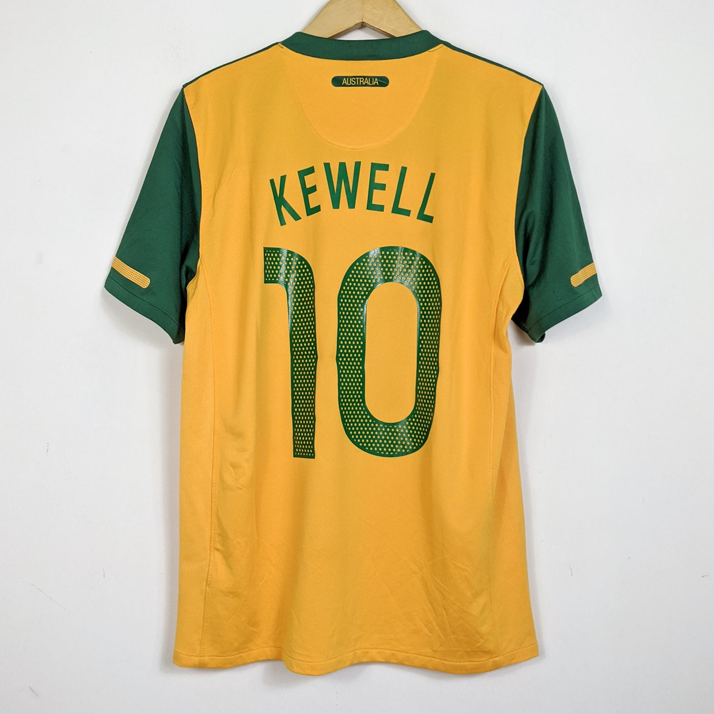 Original Australia 2010/11 Home - Kewell #10 Size M