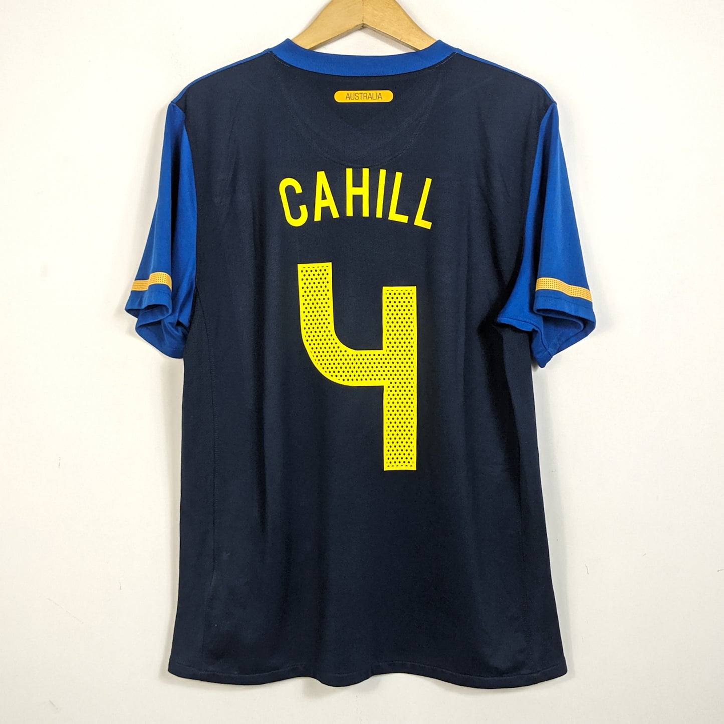 Original Australia 2010/11 Away - Cahill #4 Size L