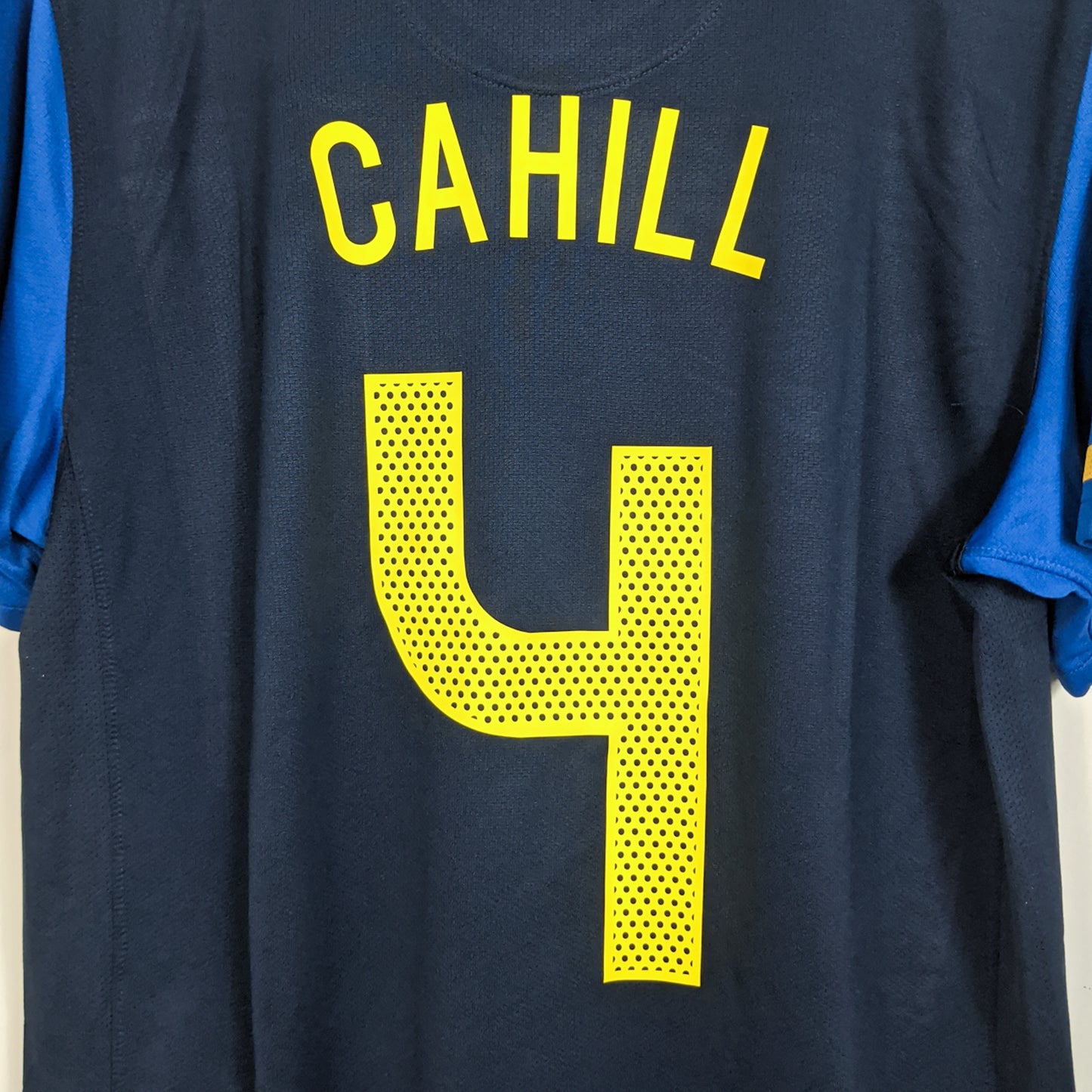 Original Australia 2010/11 Away - Cahill #4 Size L
