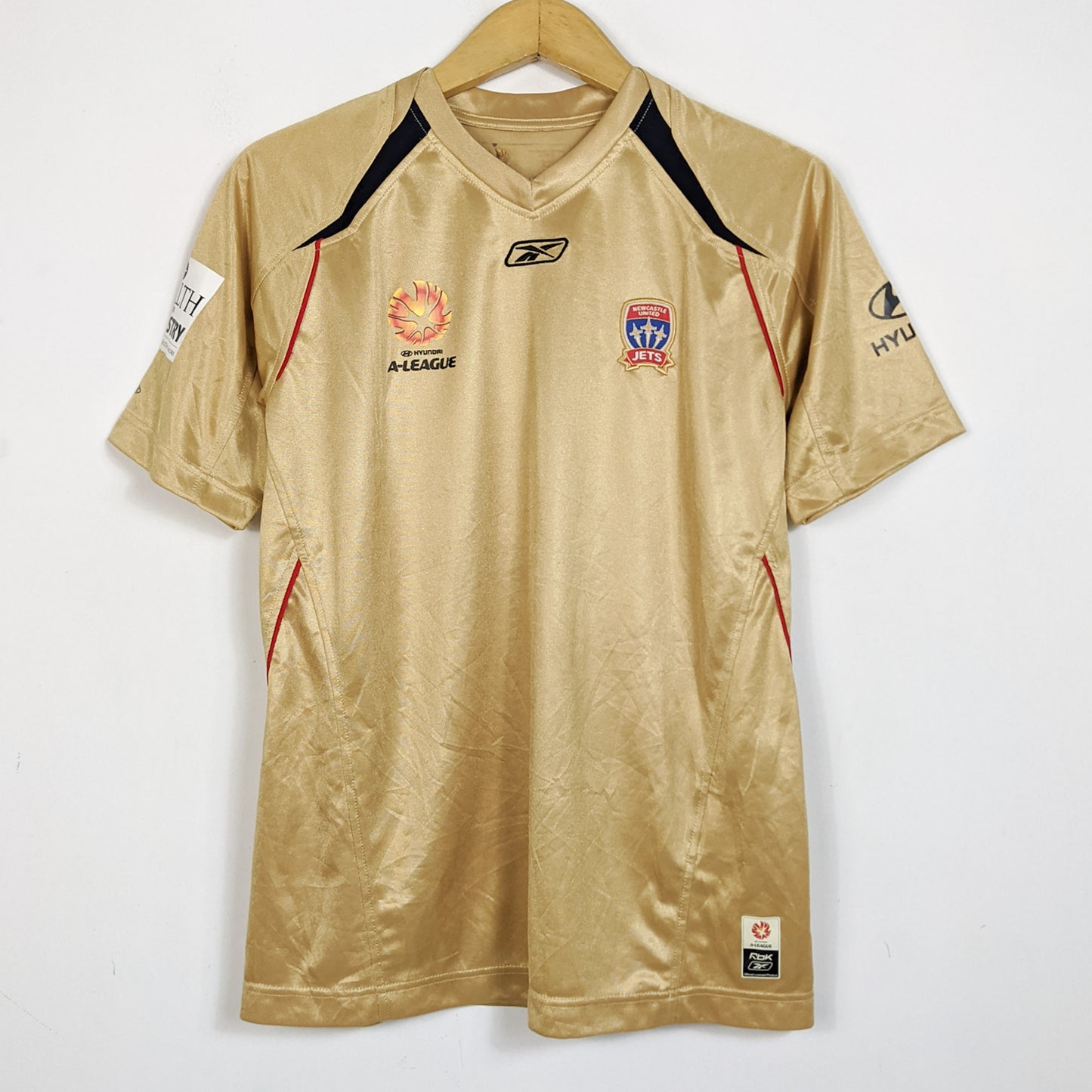 Original Newcastle Jets 2008 Home - Milligan #26 Size S
