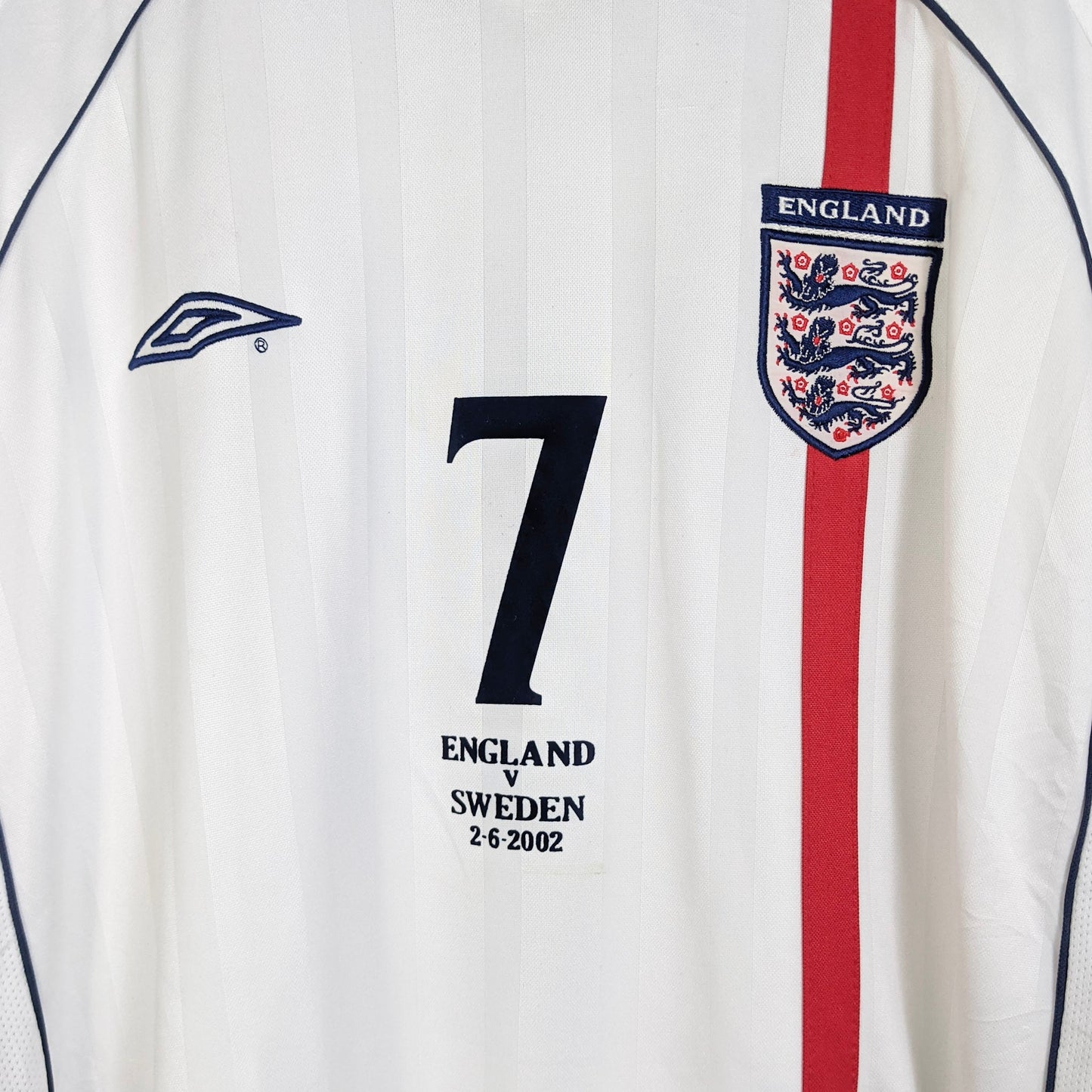 Original England 2002 Home - Beckham #7 Size XL (Long Sleeve)