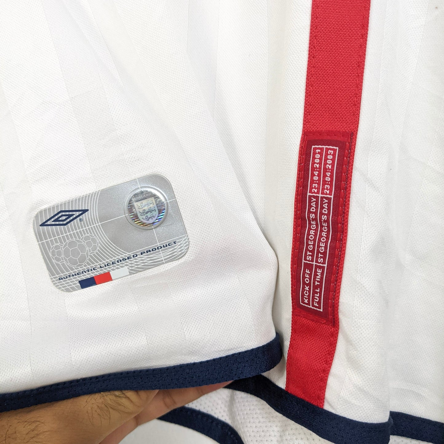 Original England 2002 Home - Beckham #7 Size XL (Long Sleeve)