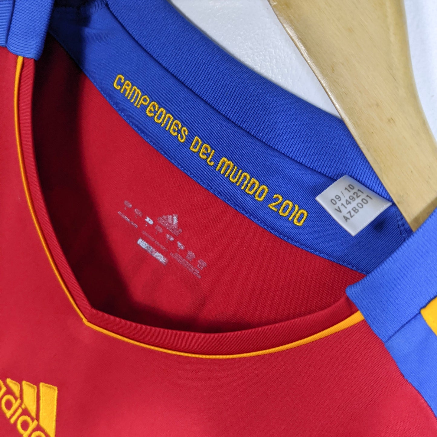 Original Spain 2010/11 Home - Torres #9 Size L