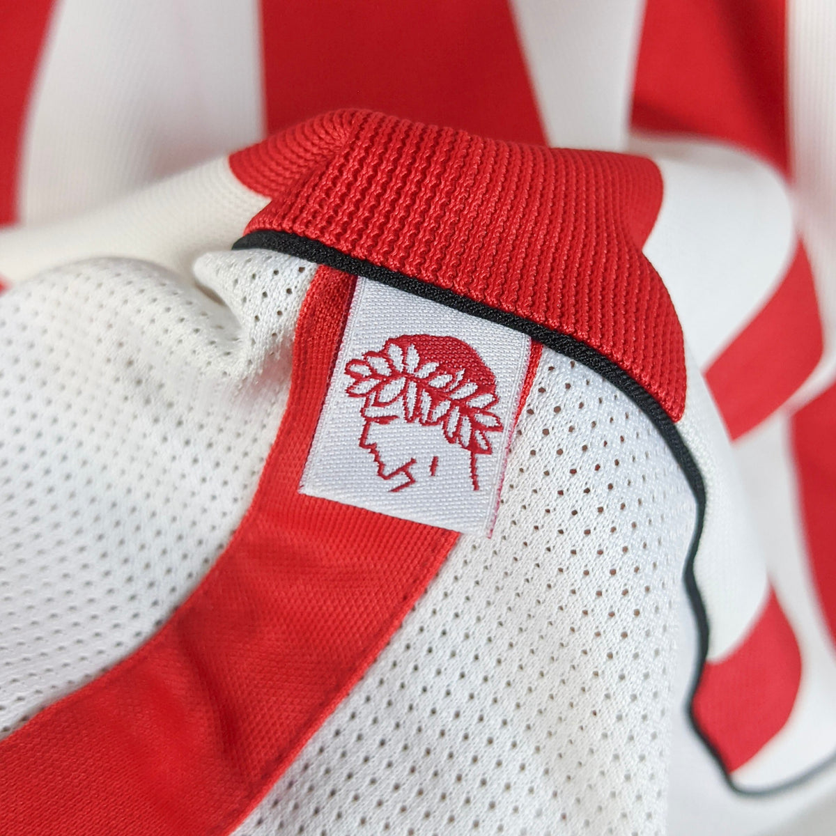 Original Olympiacos 2001/02 Home - Karembeu #8 Size XL