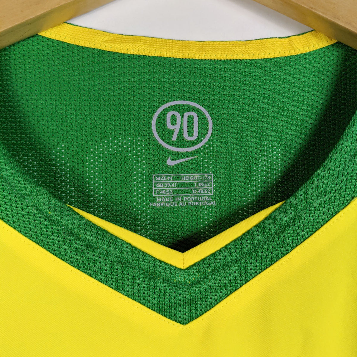 Original Brazil 2004 Home - Ronaldinho #10 Size M