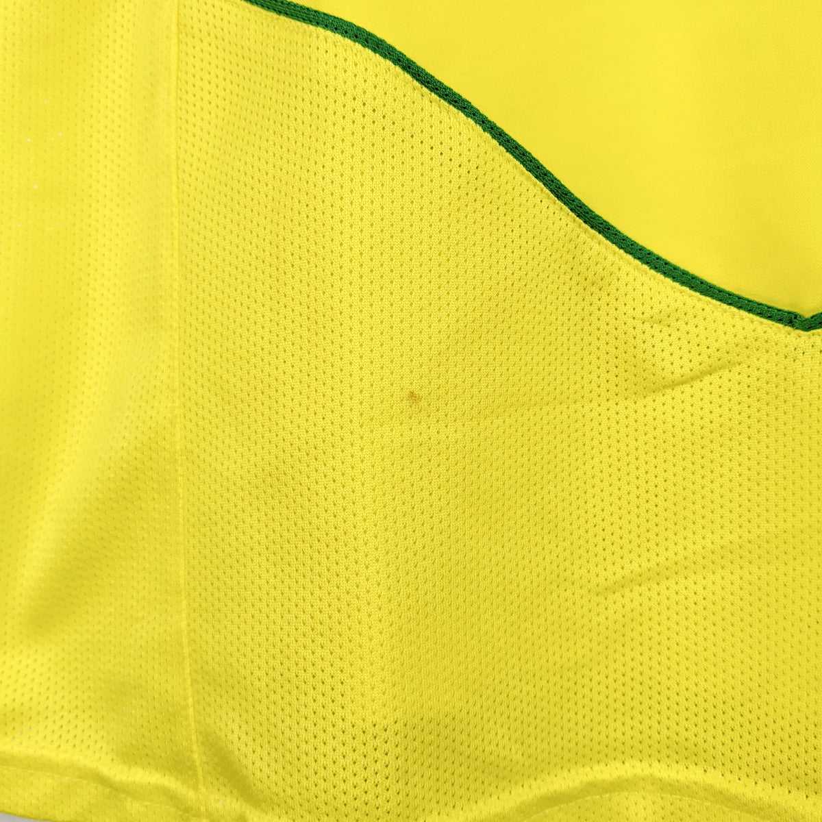 Original Brazil 2004 Home - Ronaldinho #10 Size M