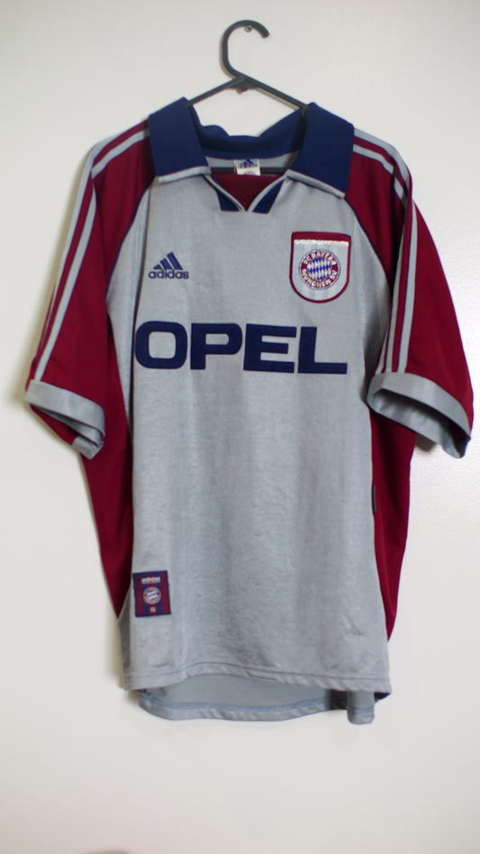 Authentic Bayern Munchen Away Jersey  1998/99, Carsten Jancker ~ Size L