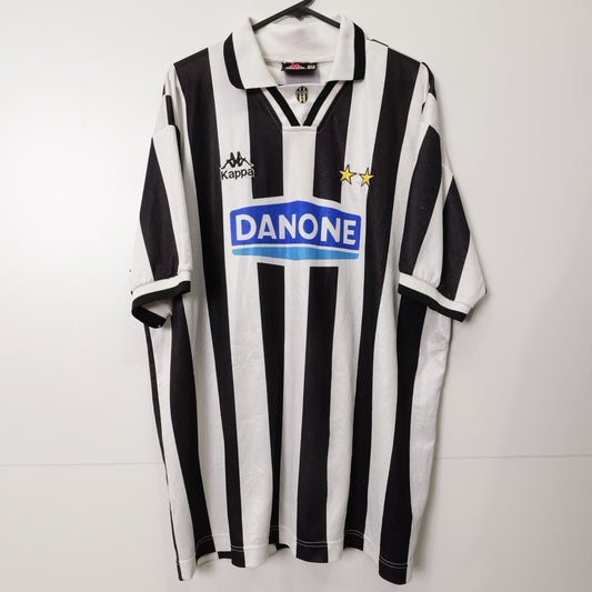 Authentic Juventus 1994/95 Home - Size XL