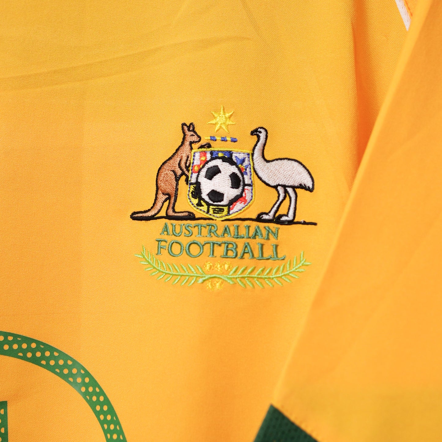 Authentic Australia 2004 Home - Cahill #4 Size L fit XL