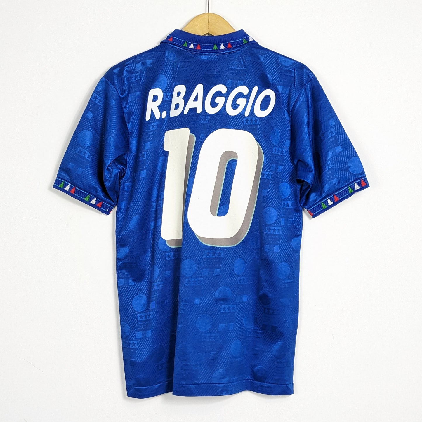 Authentic Italy 1994 Home - R. Baggio #10 Size M