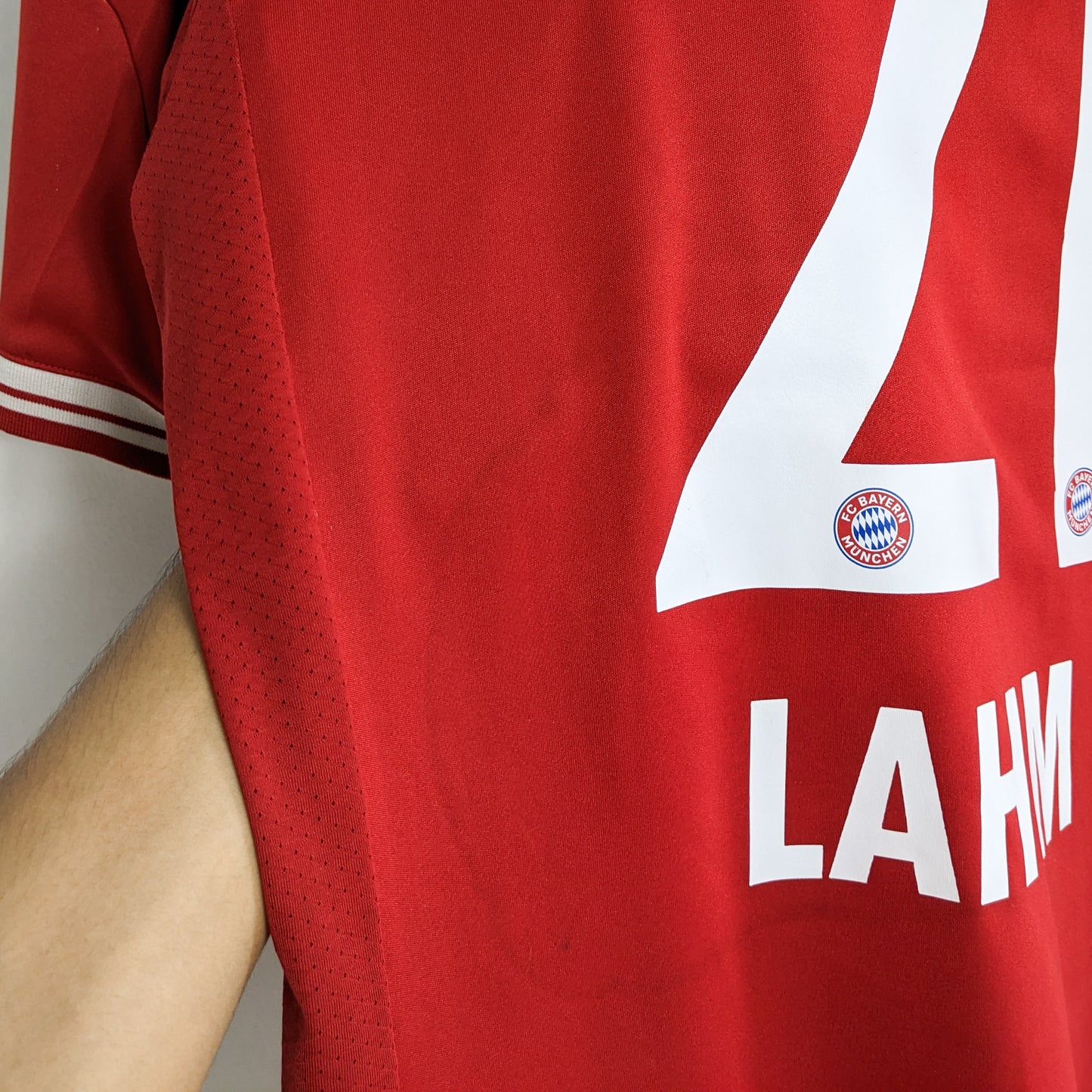 Authentic Bayern Munchen 2013/2014 Home - Lahm #21 Size M