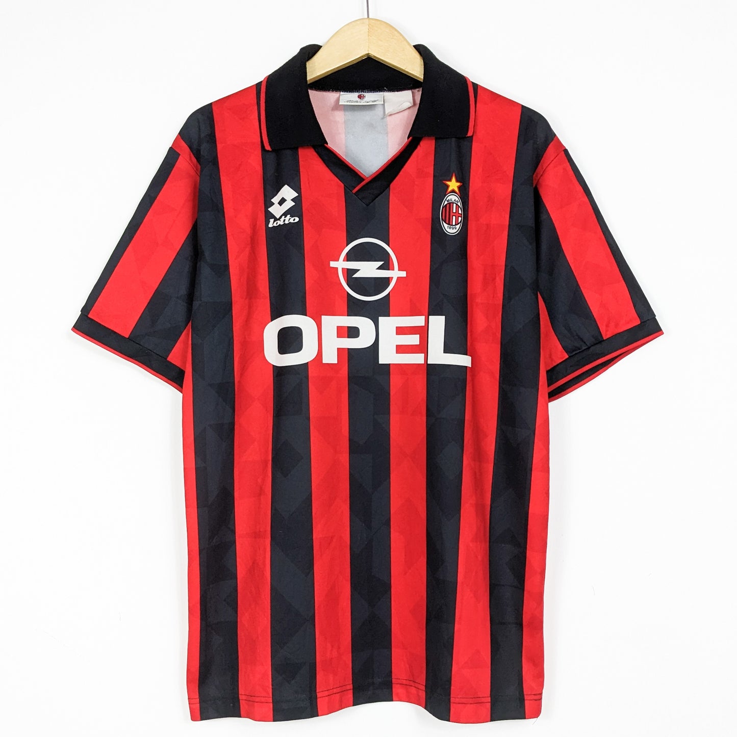 Authentic AC Milan 1995/1996 Home with Signatured - Baresi #6 Size L