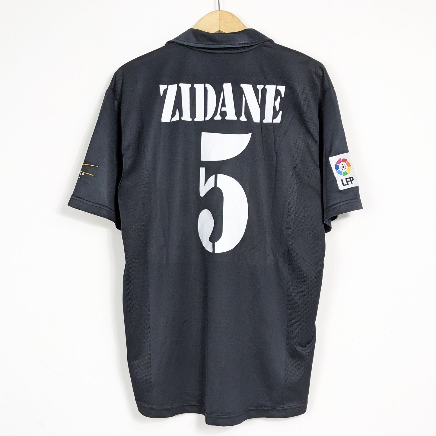 Authentic Real Madrid Centenary 2001/2002 Away - Zidane #5 Size L