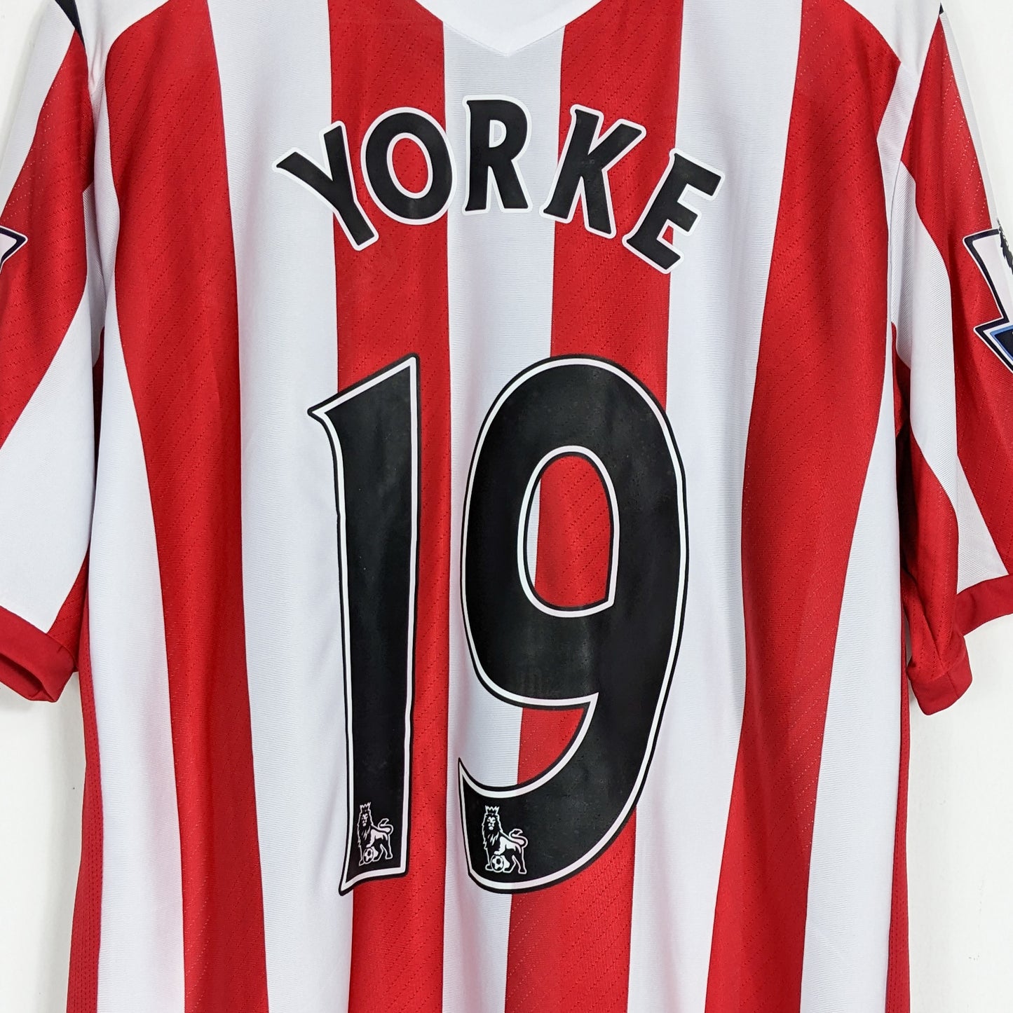 Authentic Sunderland 2008/2009 Home - Yorke #19 Size L