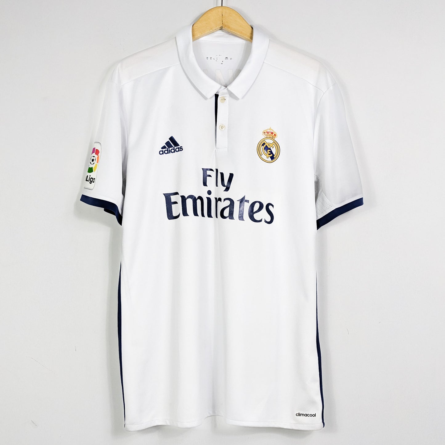 Authentic Real Madrid 2016/2017 Home - Ronaldo #7 Size XL (With shorts )