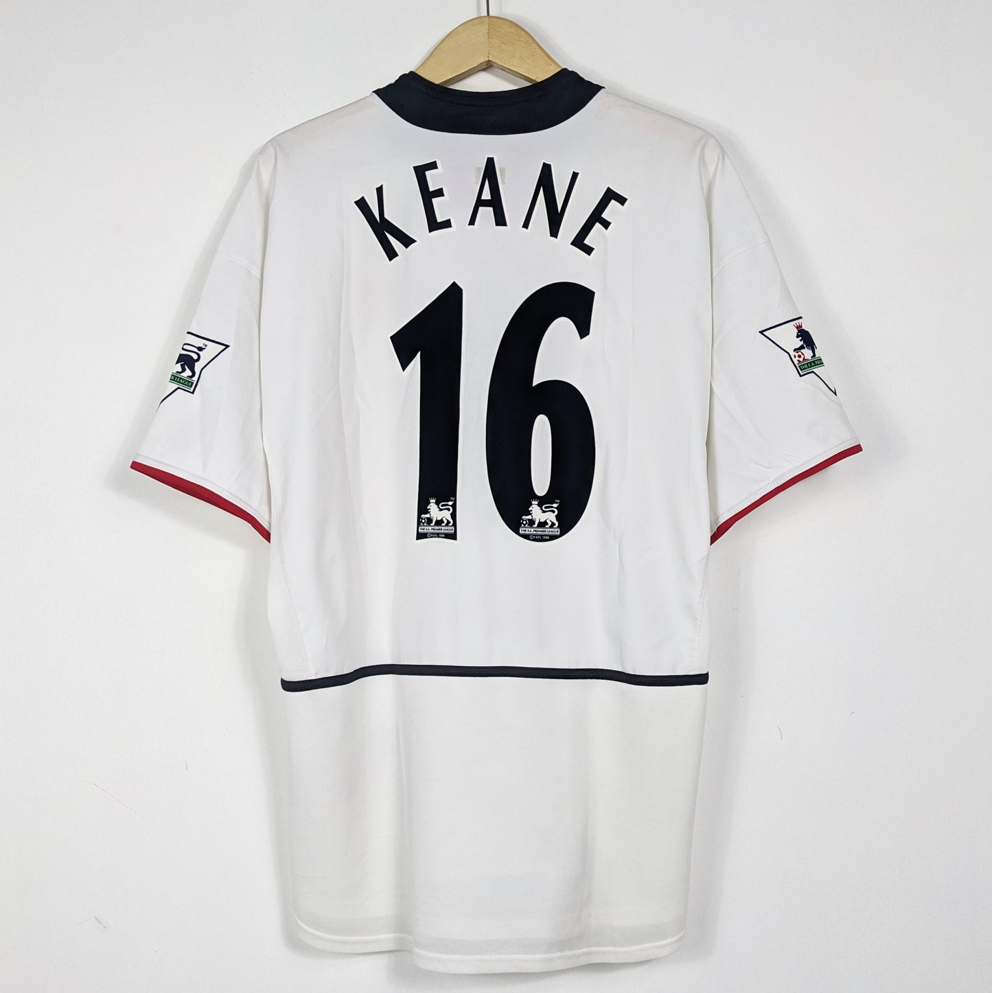Authentic Manchester United 2002/2003 Away - Keane #16 Size L