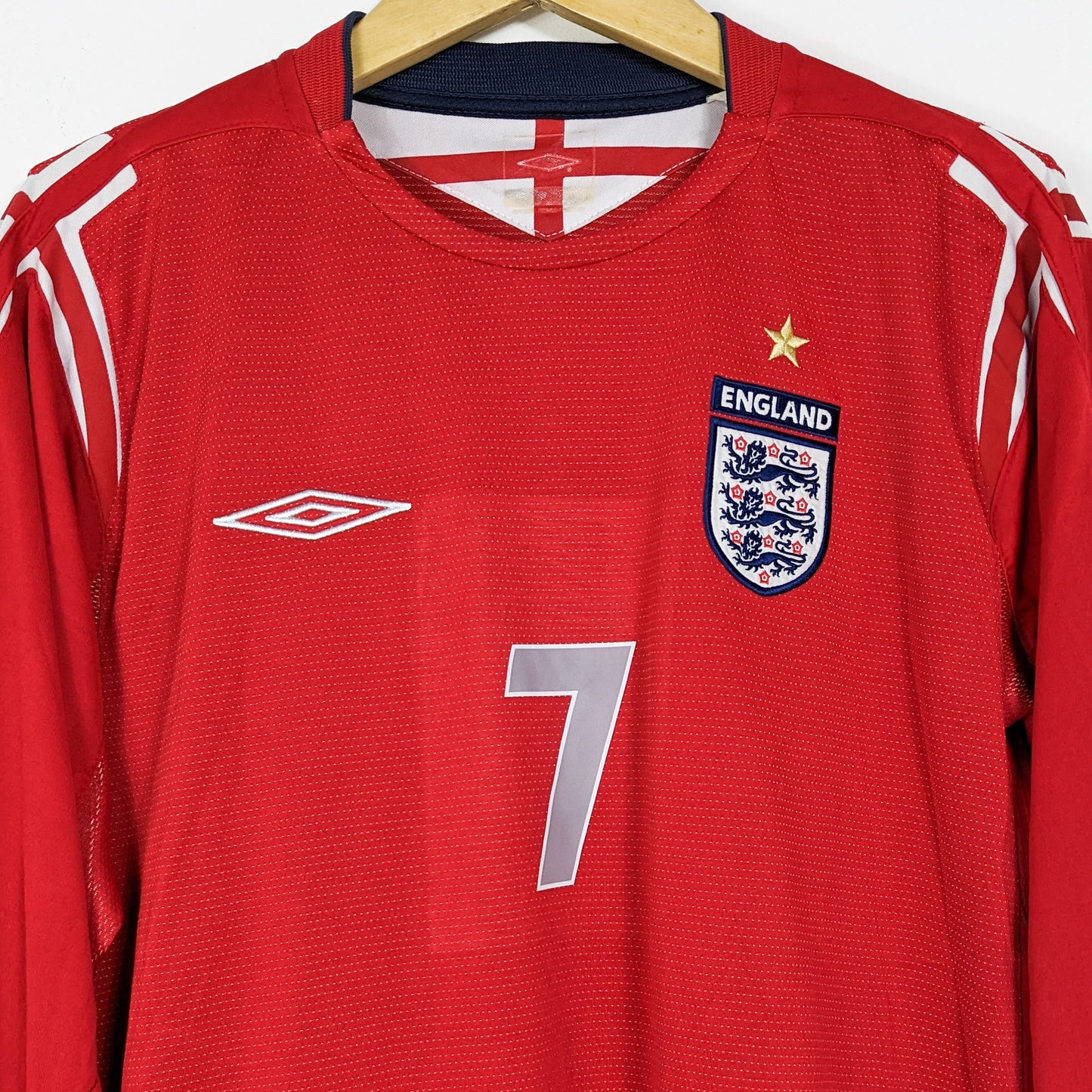 Authentic England 2004/2006 Away - Beckham #7 Size L