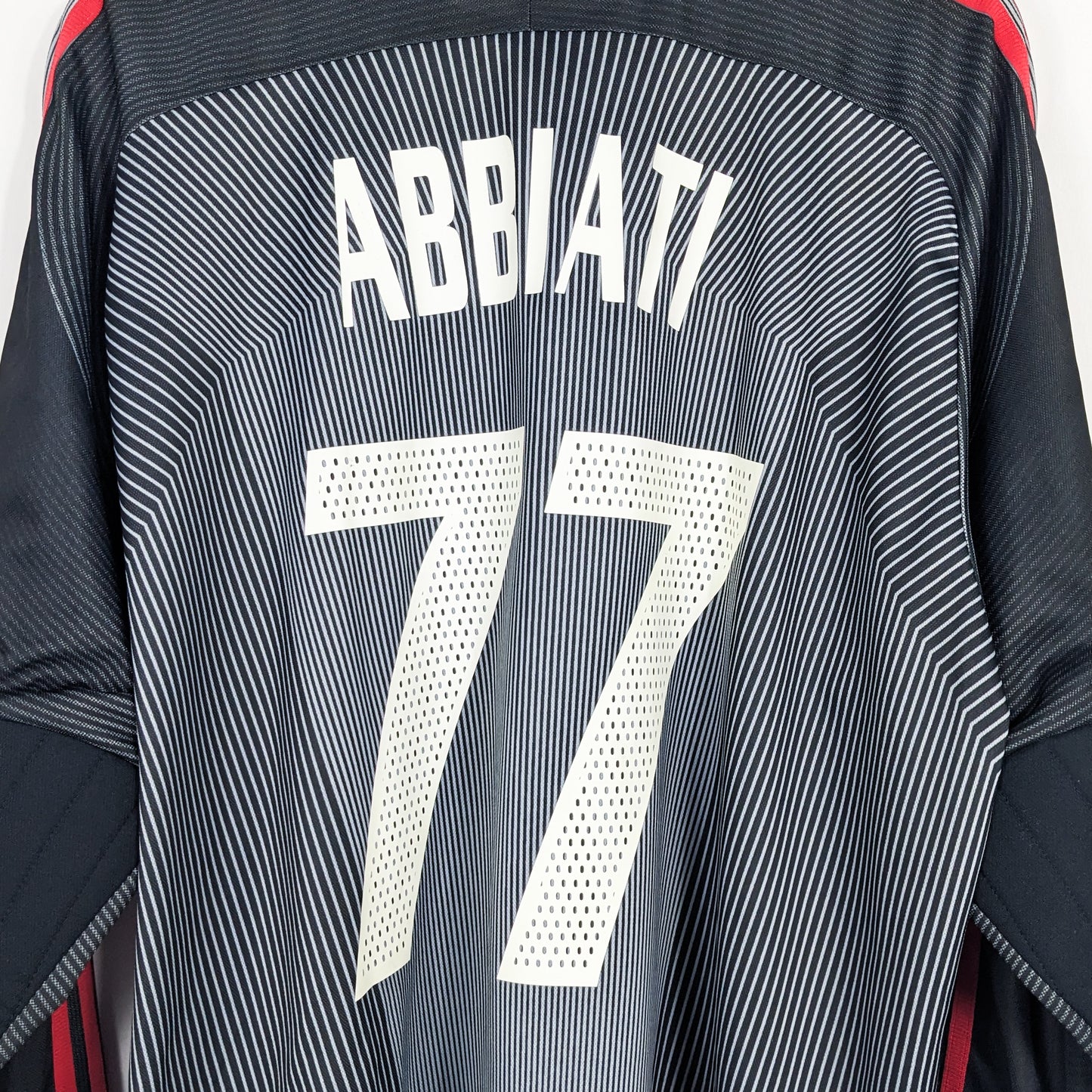 Authentic AC Milan 2003/2004 GK - Abbiati #77 Size XL (Bnwt) (Long Sleeve)