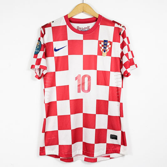 Authentic Croatia 2012/2013 Home - Modric #10 Size L (Player Issue) (EURO)