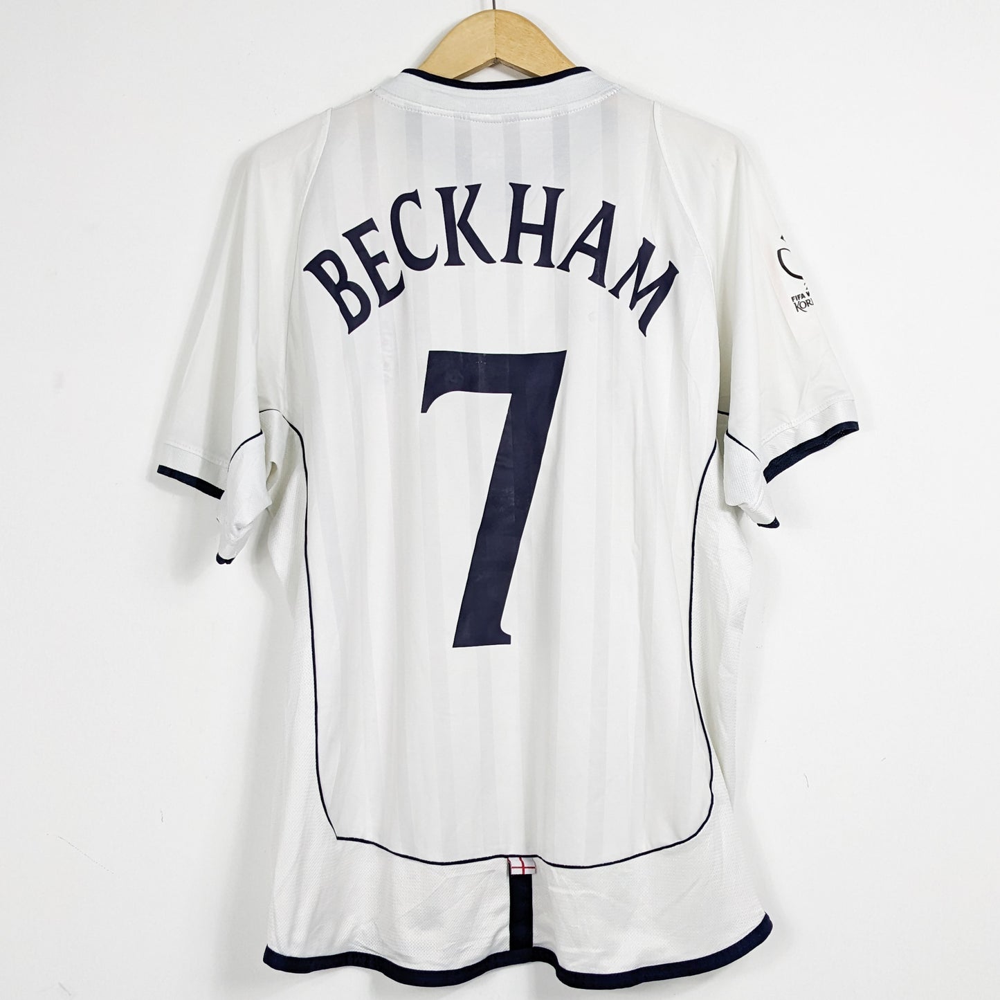 Authentic England 2002 Home - Beckham #7 Size XL (World Cup)