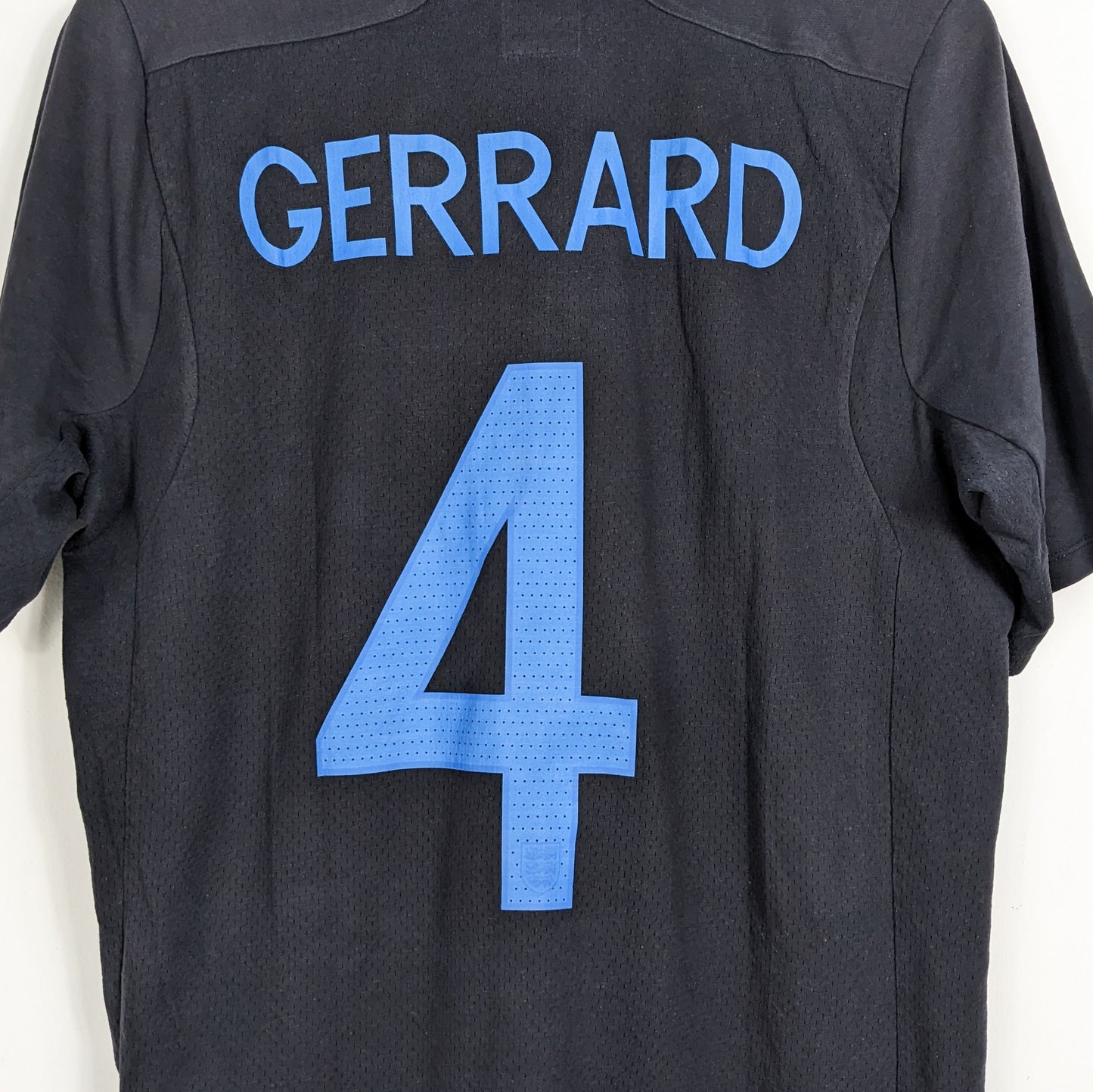 Authentic England 2012/2013 Away - Gerrard #4 Size M