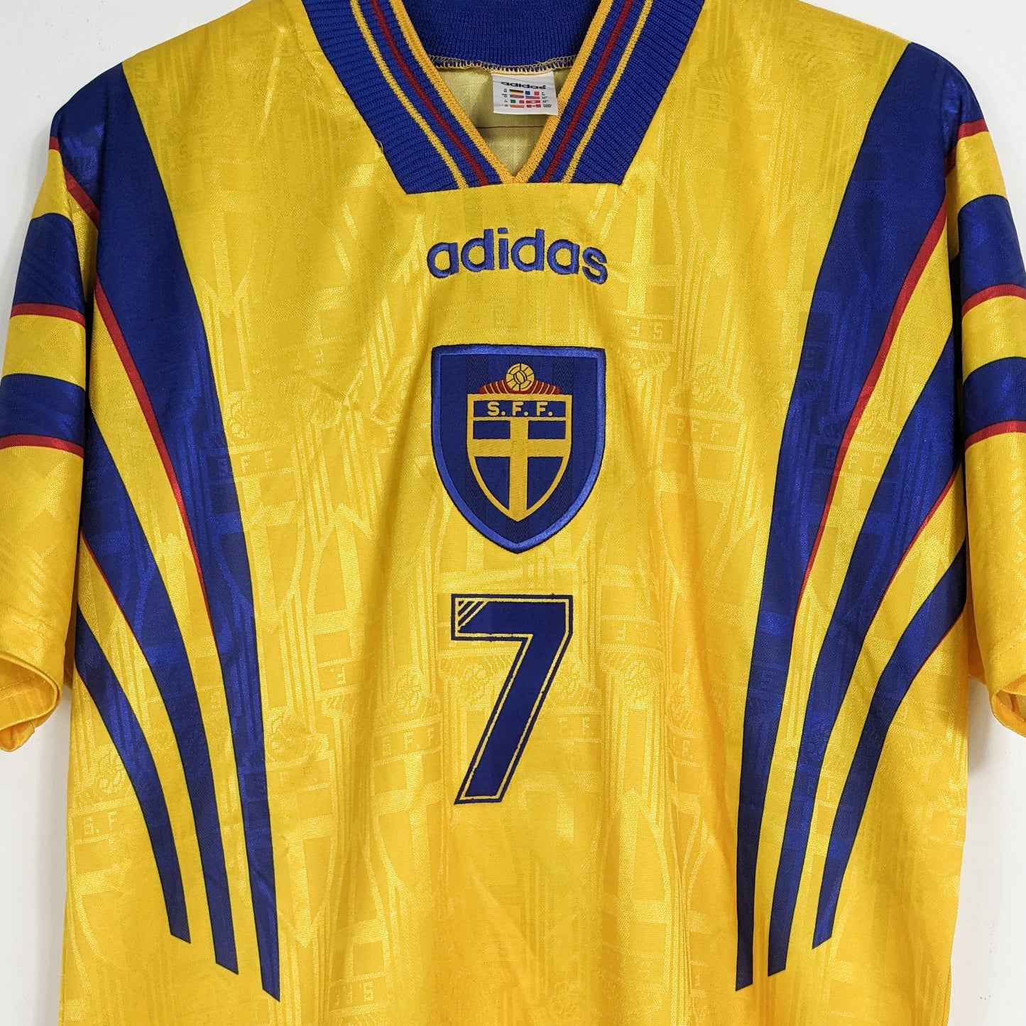 Authentic Sweden 1996 Home - Larsson #7 Size L