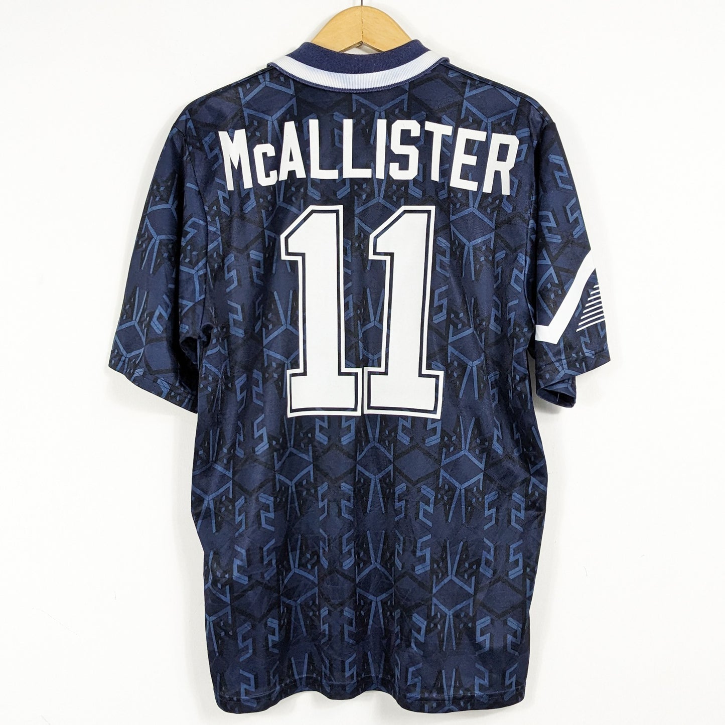 Authentic Scotland 1991-94 Home - McAllister #11 Size M