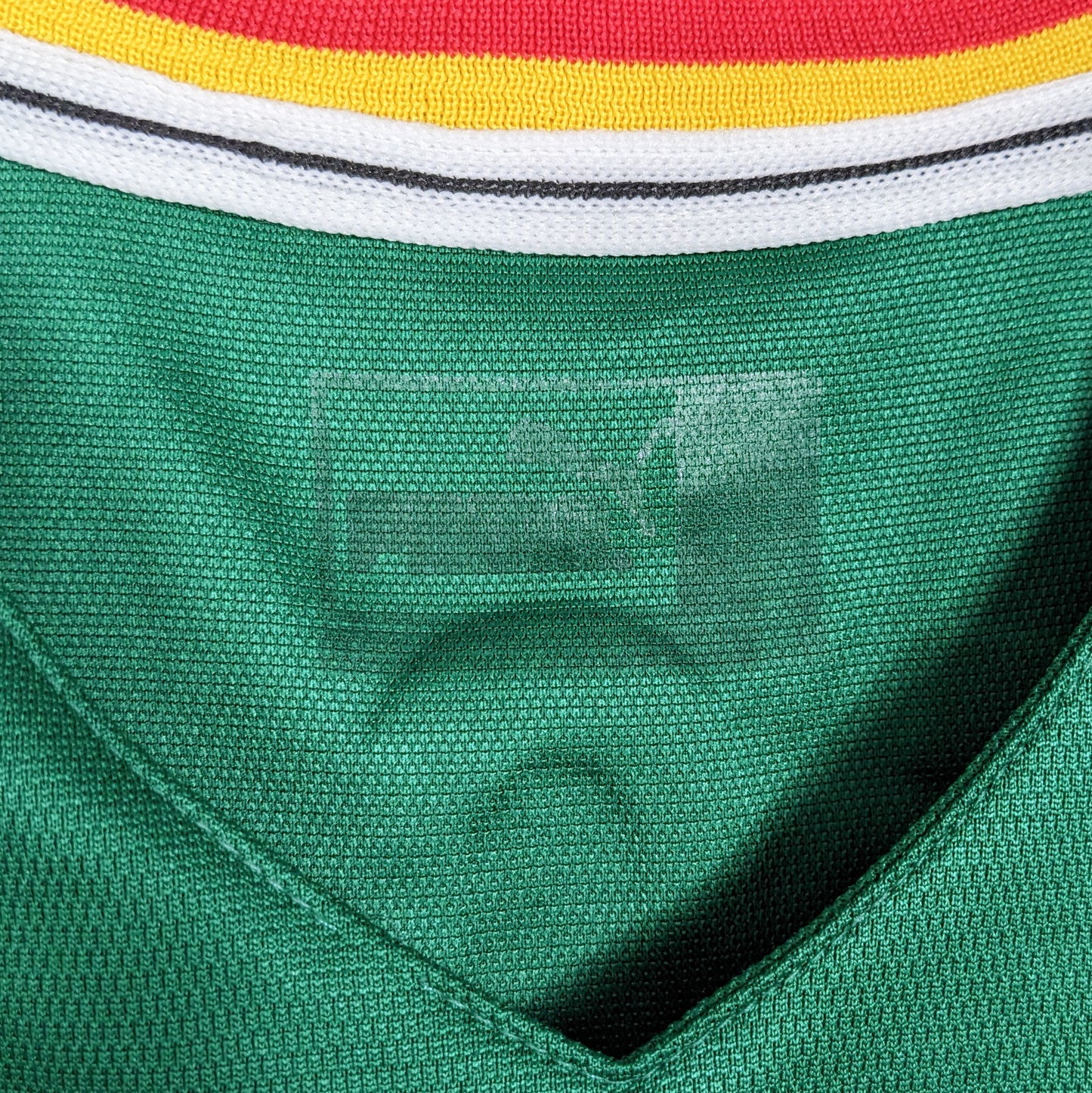 Authentic Cameroon 2002/03 Home - Eto'o #9 Size S