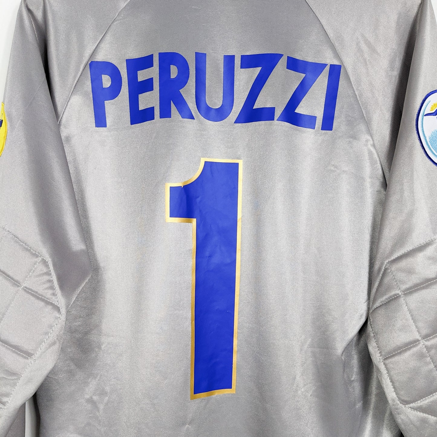 Authentic Italy 1996/97 GK - Peruzzi #1 Size S (Long sleeve)