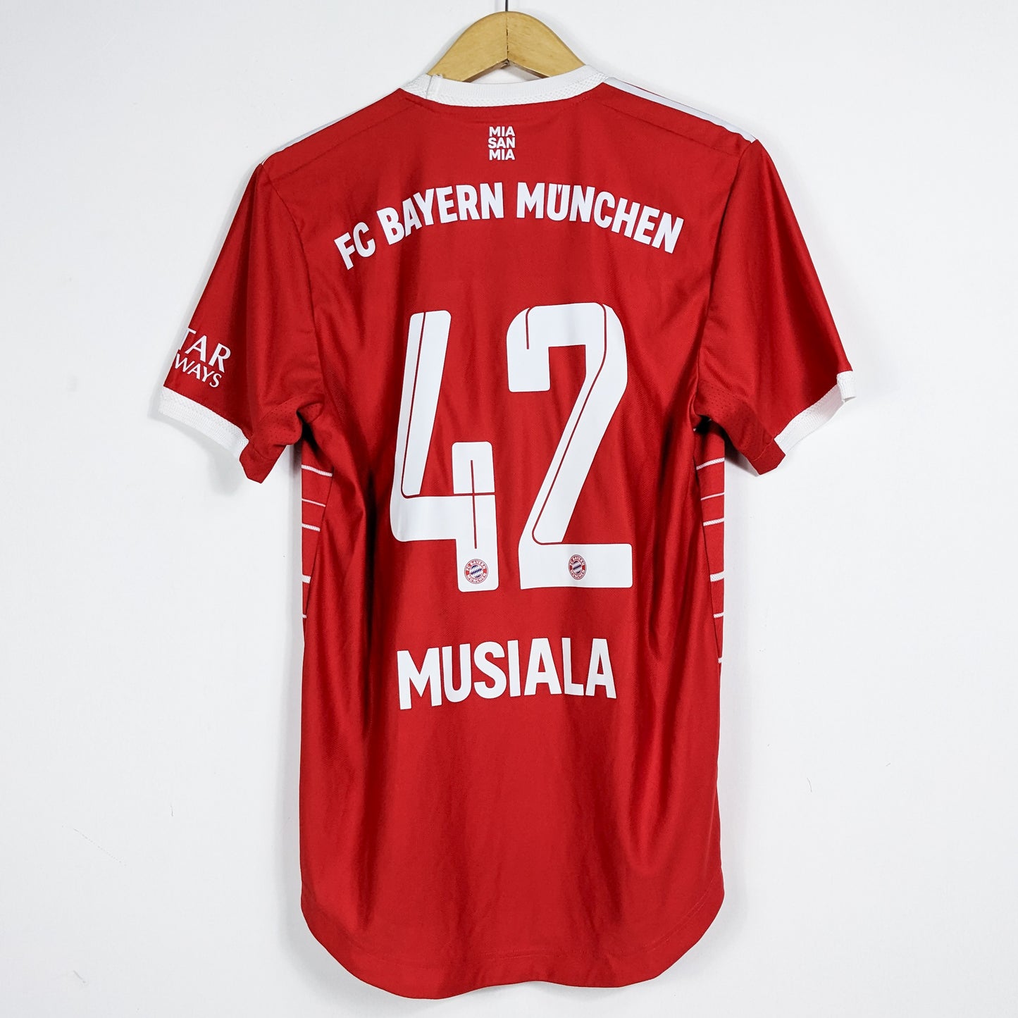 Authentic Bayern Munchen 2022/23 Home  - Musiala #42 Size M (Bnwt) Player Issue