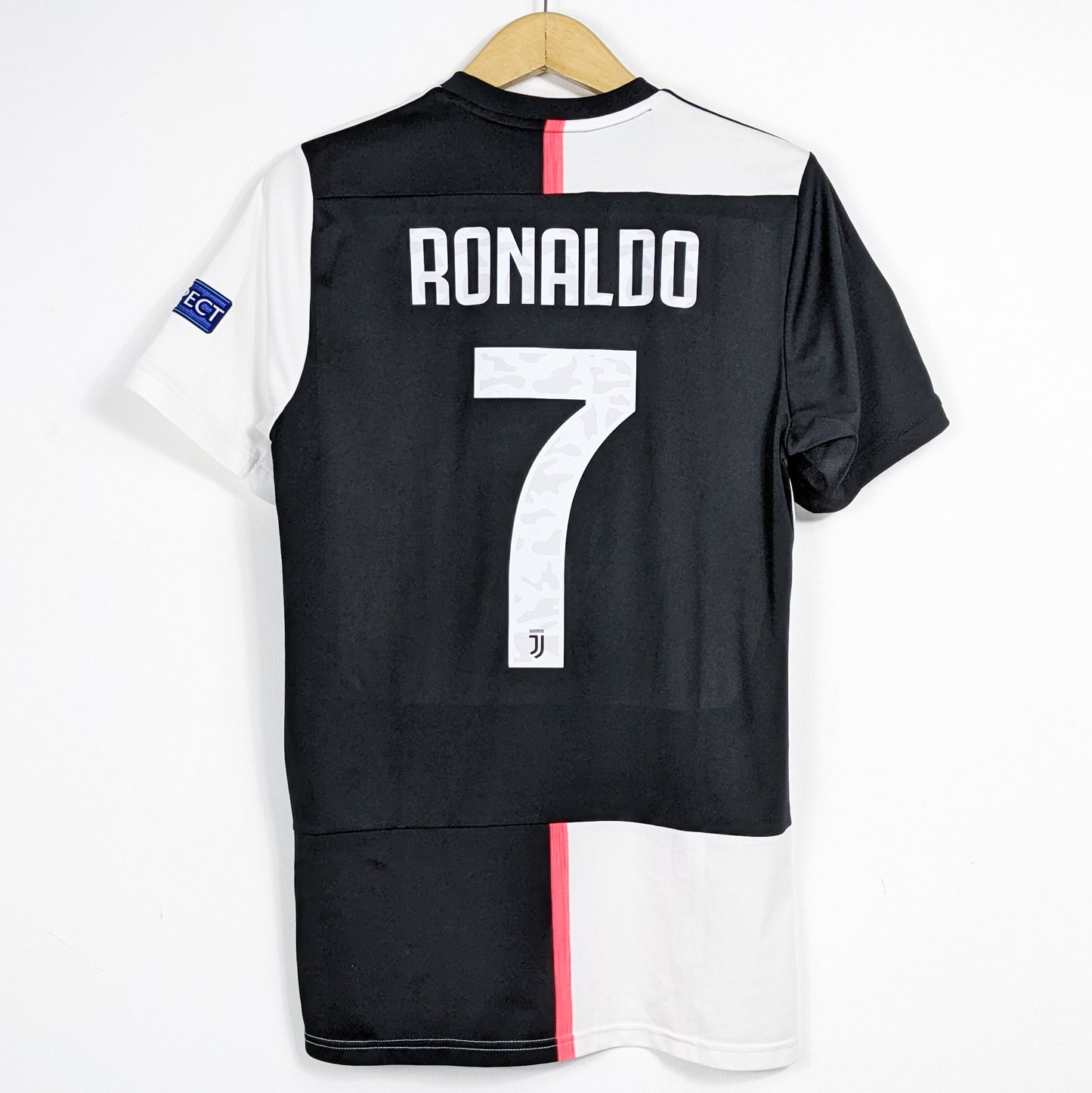 Authentic Juventus 2019/20 Home - Ronaldo #7 Size S