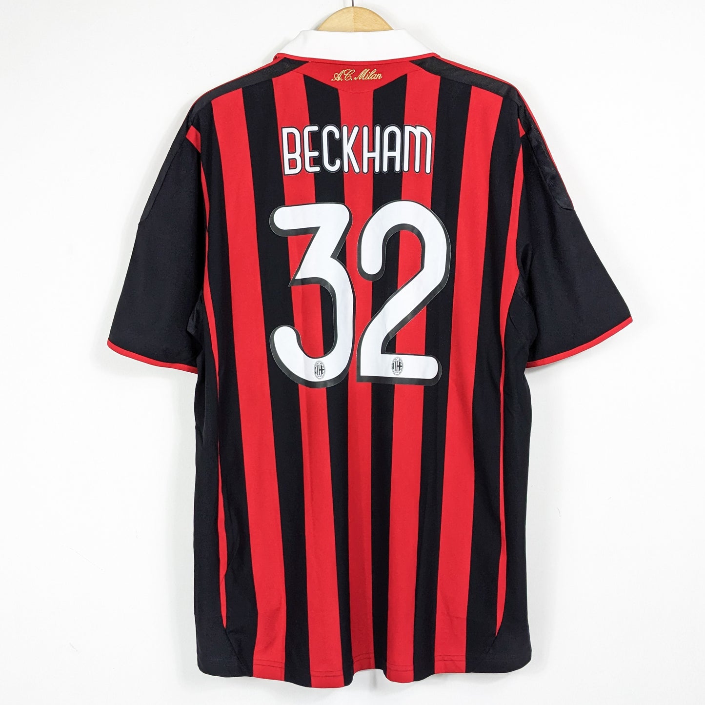 Authentic AC Milan 2007/08 Home - Beckham #32 Size XL (Bnwt)