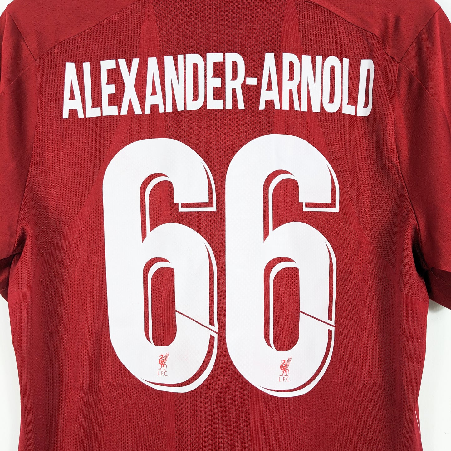 Authentic Liverpool 2019/20 Home - Alexander Arnold #99 Size M