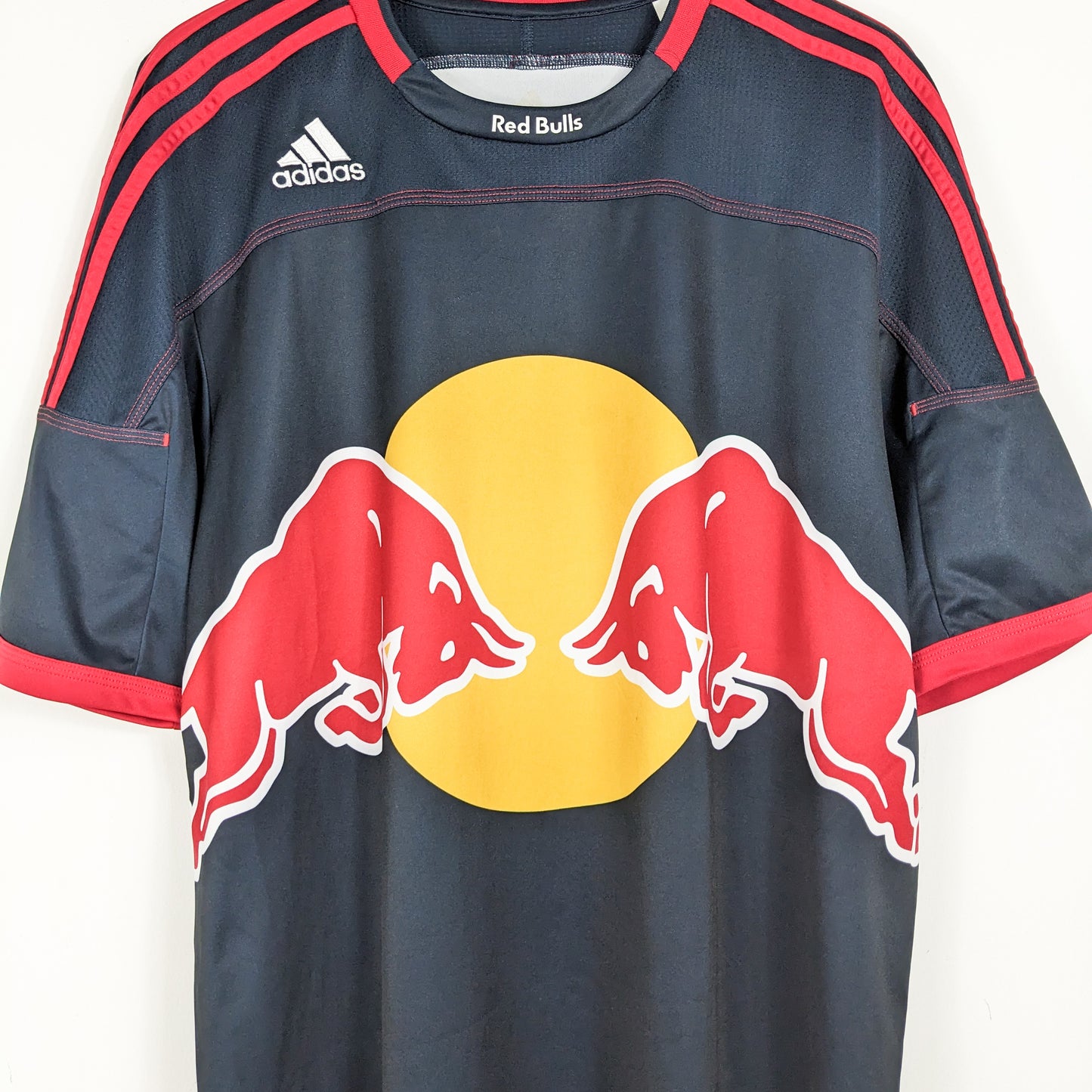 Authentic Red Bull Salzburg 2011/12 Away - Henry #14 Size XL