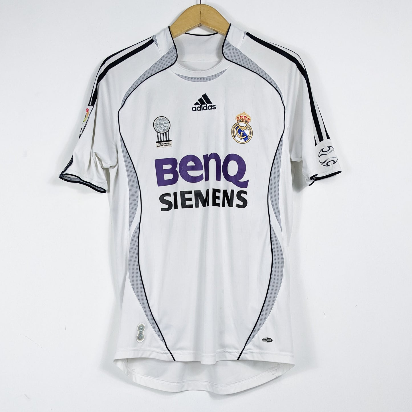 Authentic Real Madrid 2006/07 Home - Ronaldo #9 Size S fit M