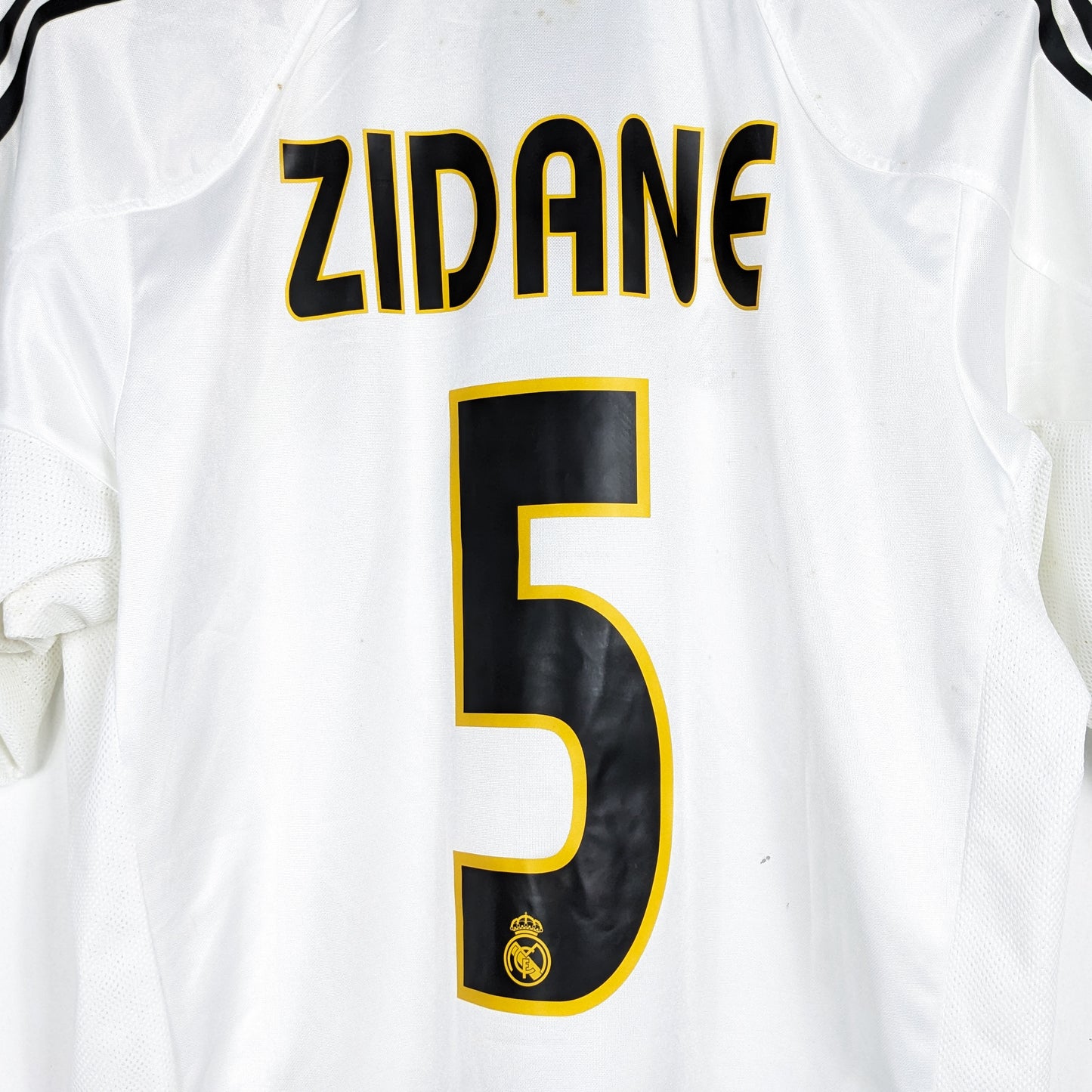 Authentic Real Madrid 2004/05 Home - Zidane #5 Size M