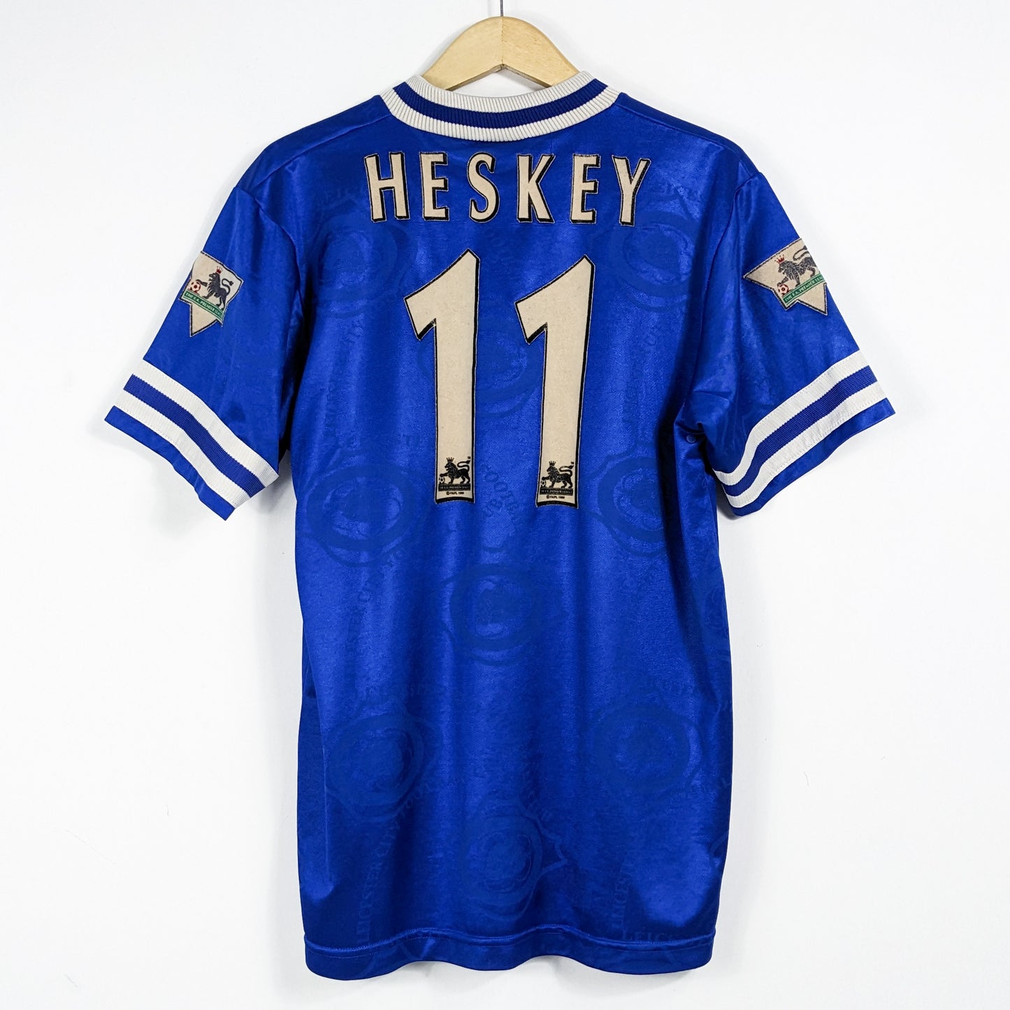 Authentic Leicester City 1997 Home - Heskey #11 Size L