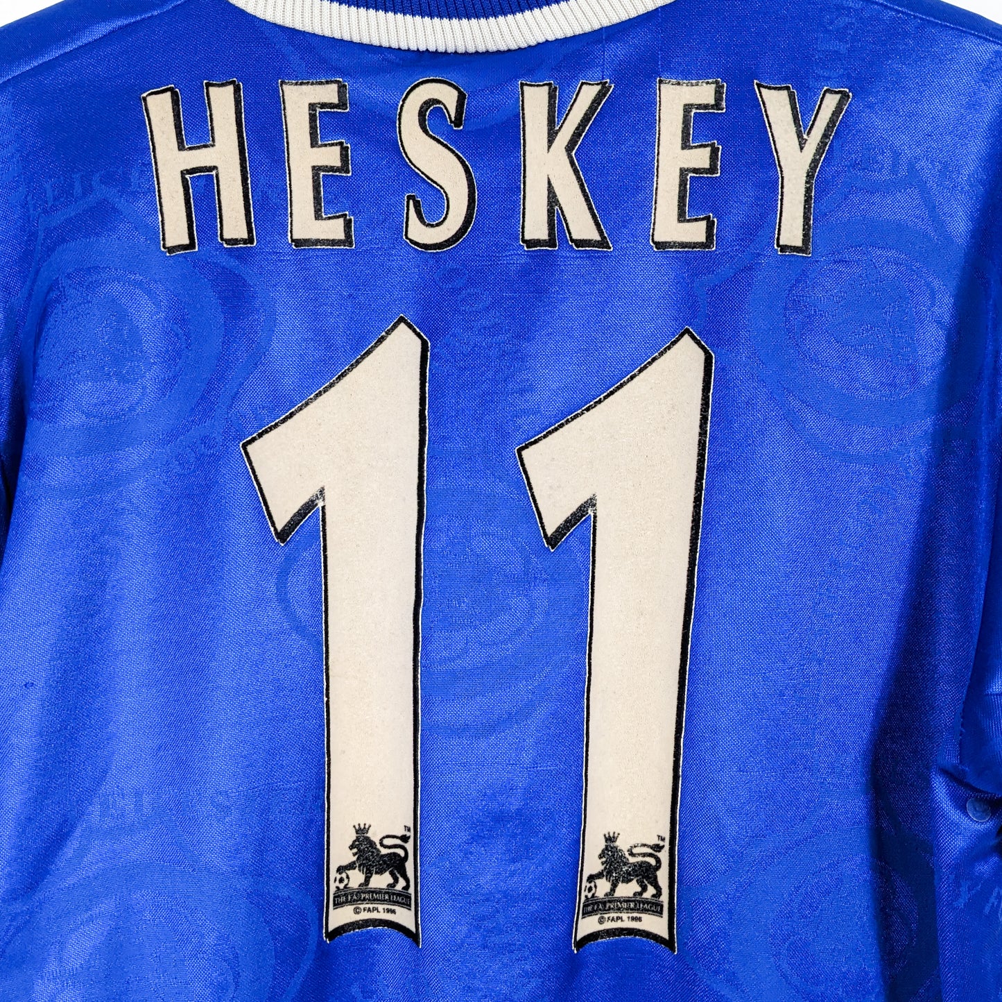 Authentic Leicester City 1997 Home - Heskey #11 Size L