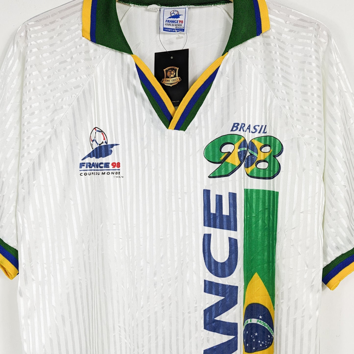 Authentic Brazil Fifa Merchandise France 98 "Coupe du Monde" - Size M fit L