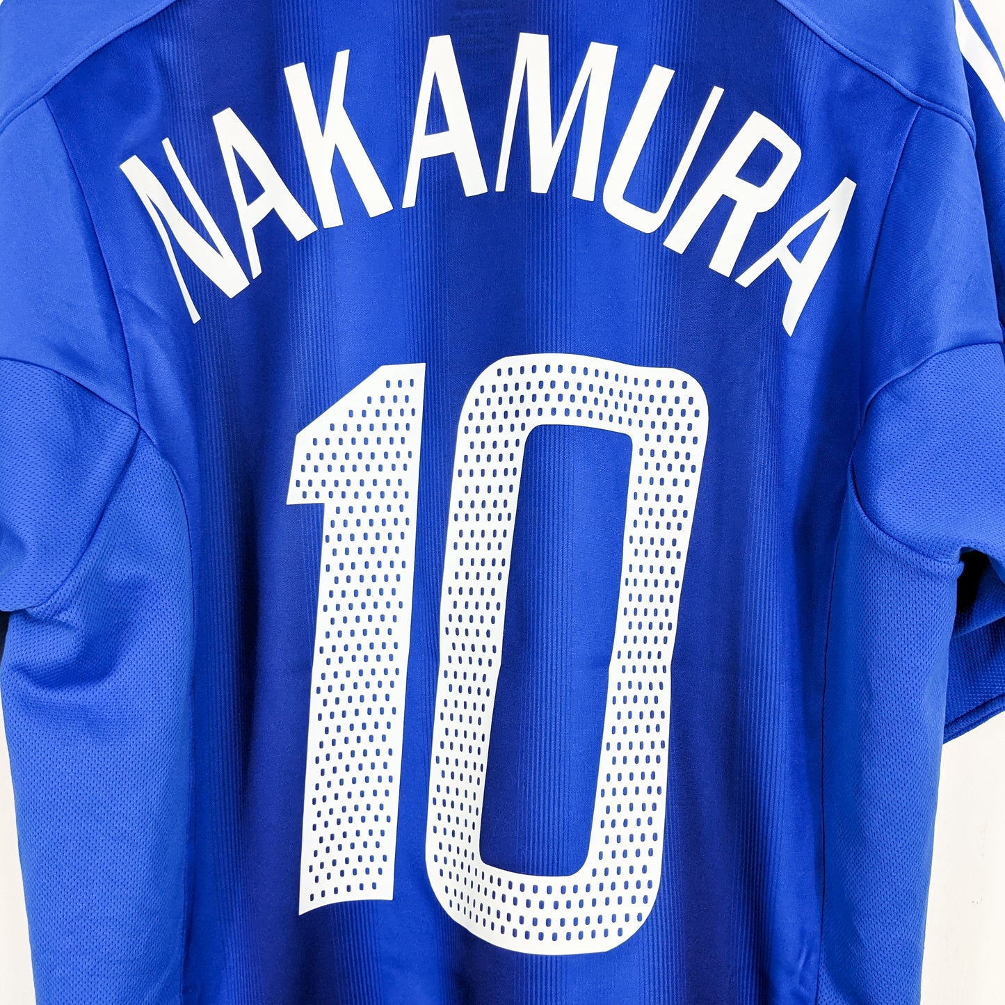 Authentic Japan 2004/05 Home - Nakamura #10 Size L (Mdt)