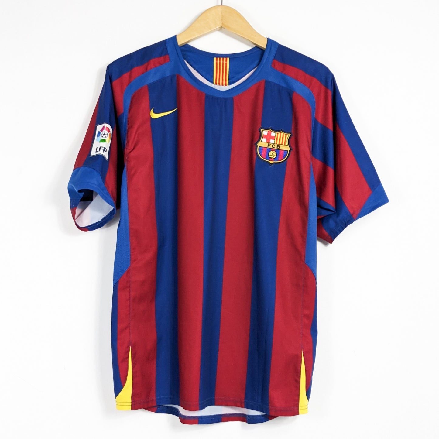 Authentic Barcelona 2005/06 Home - Eto'o #9 Size M