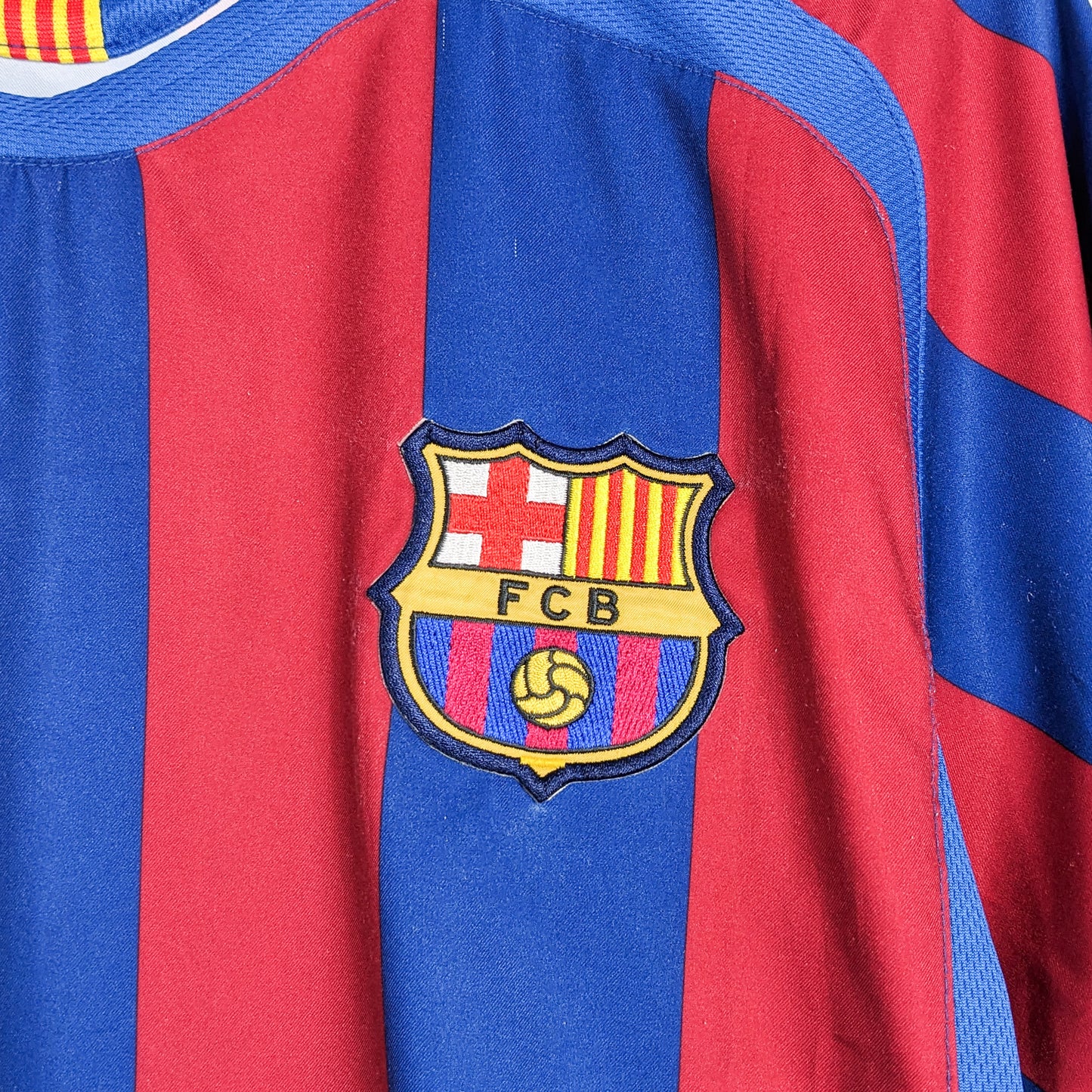 Authentic Barcelona 2005/06 Home - Eto'o #9 Size M