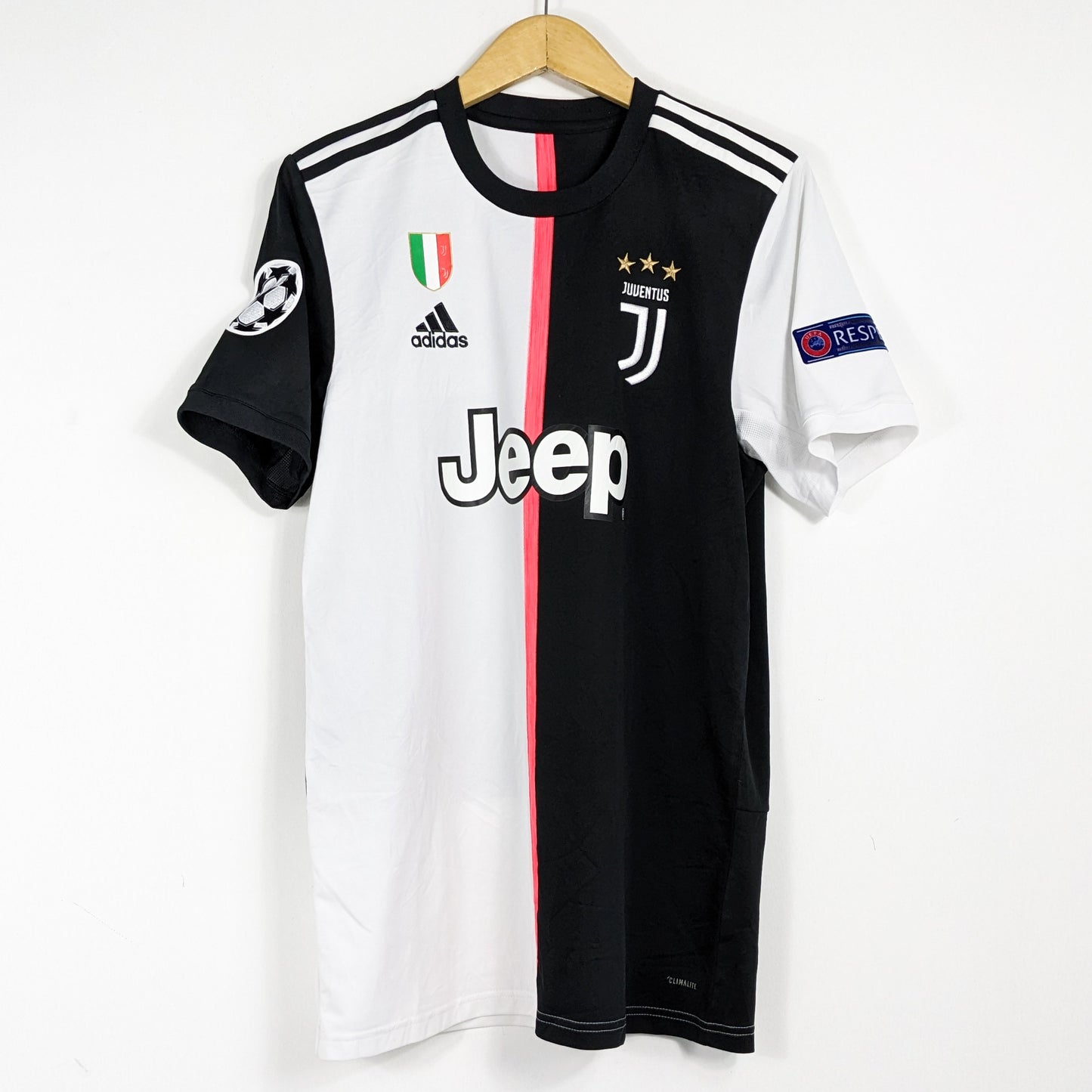 Authentic Juventus 2019/20 Home - Ronaldo #7 Size M