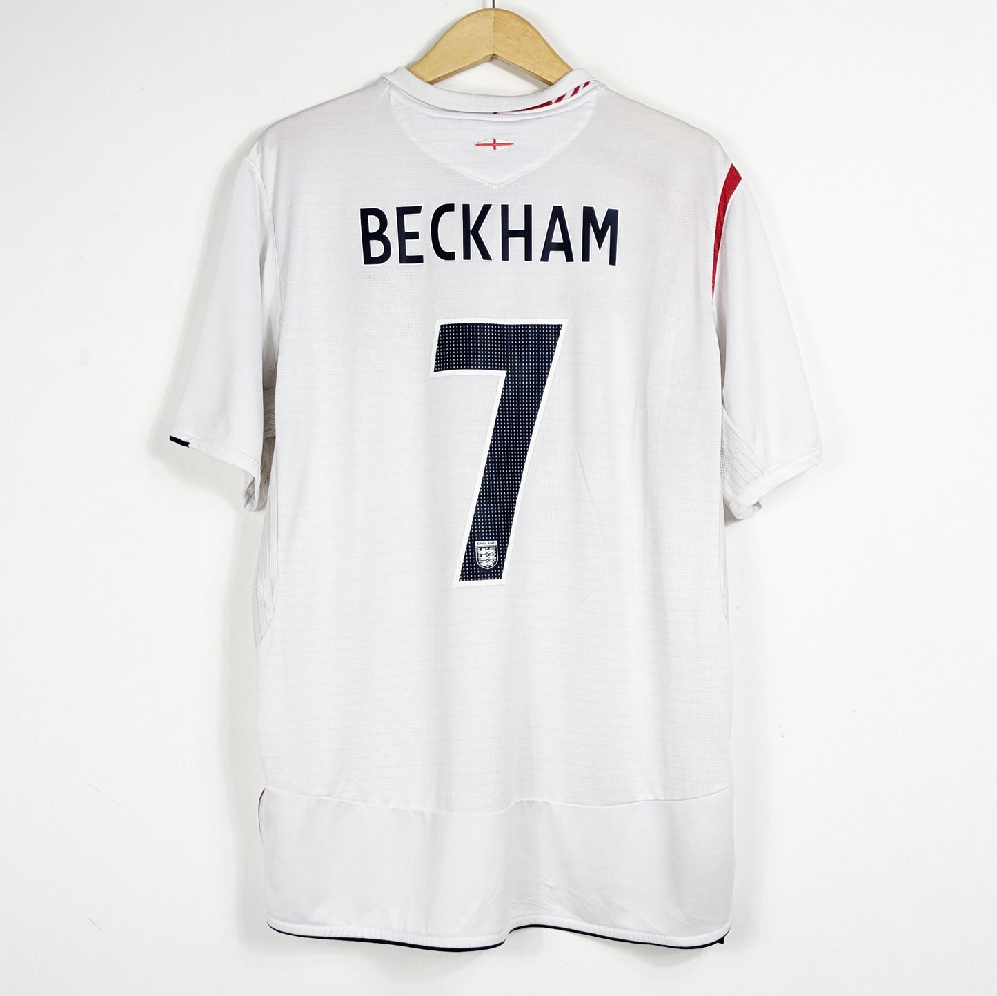 Authentic England 2006 Home - Beckham #7 Size XL